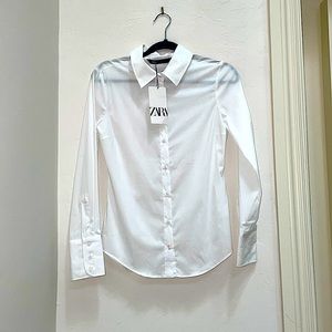 NWT women’s Zara button down blouse size small